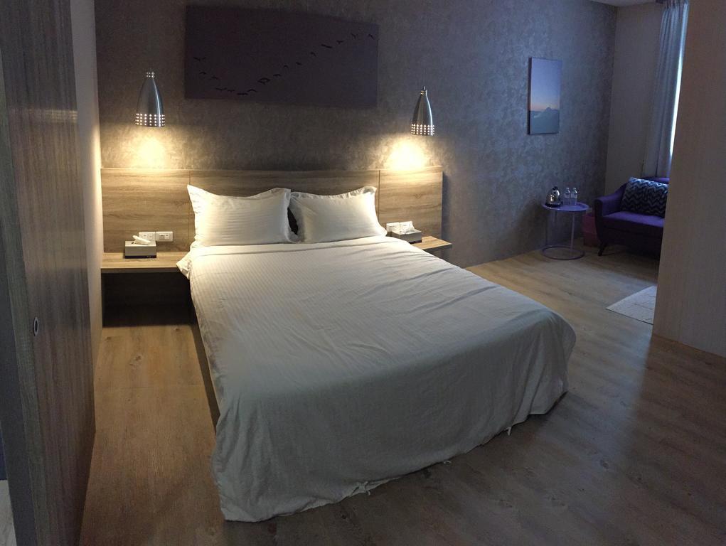Cozy Cozy Hostel Tainan Exterior photo